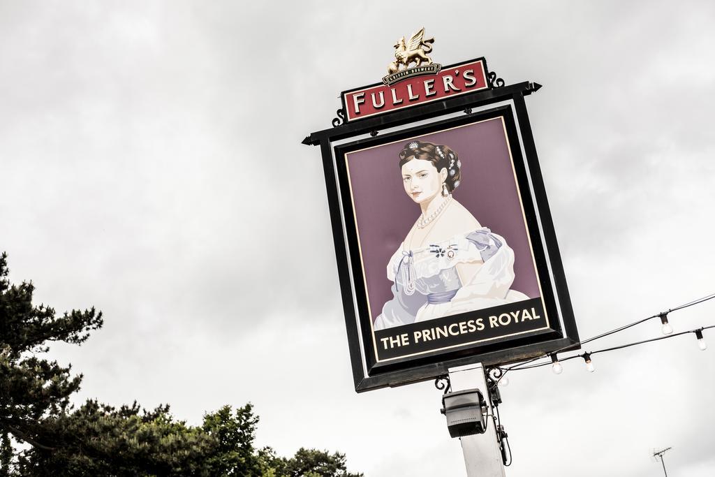 The Princess Royal Farnham (Surrey) Exterior foto